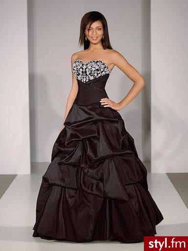 Jeśli już jest w galerii to poproszę o linka, a wtedy usunę zdjęcie. - Pozostałe Ciuchy Moda