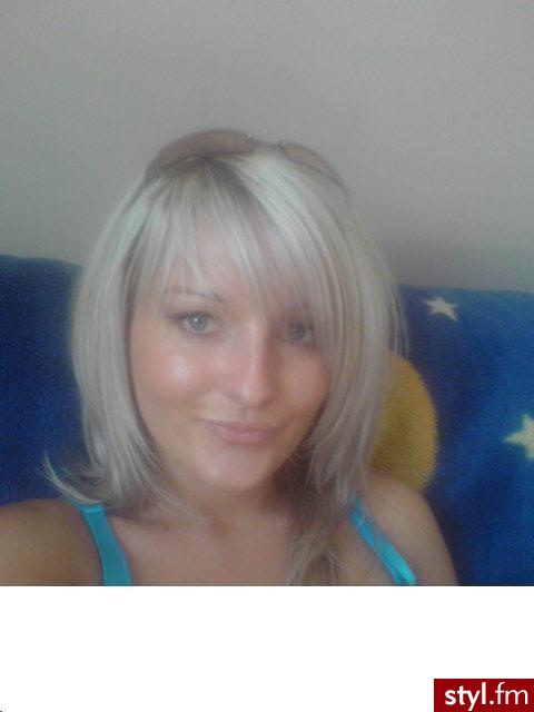 Średnie Fryzury
