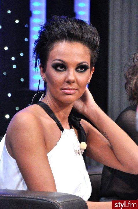 Średnie Fryzury