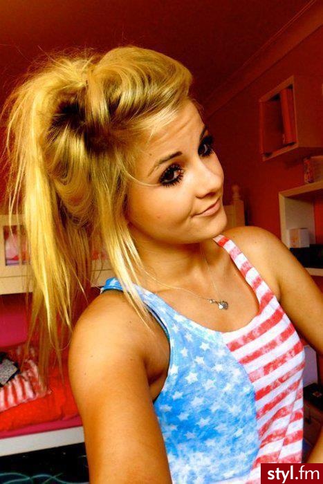 Blond Rozpuszczone Proste Na co dzień Średnie Fryzury