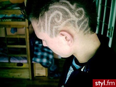 :) - Punk Rock Alternatywne Średnie Fryzury