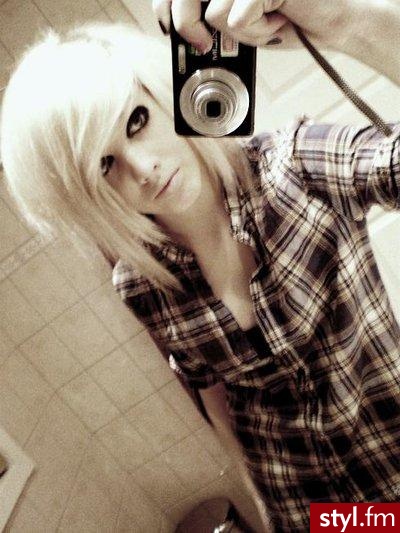 EMO Alternatywne Średnie Fryzury