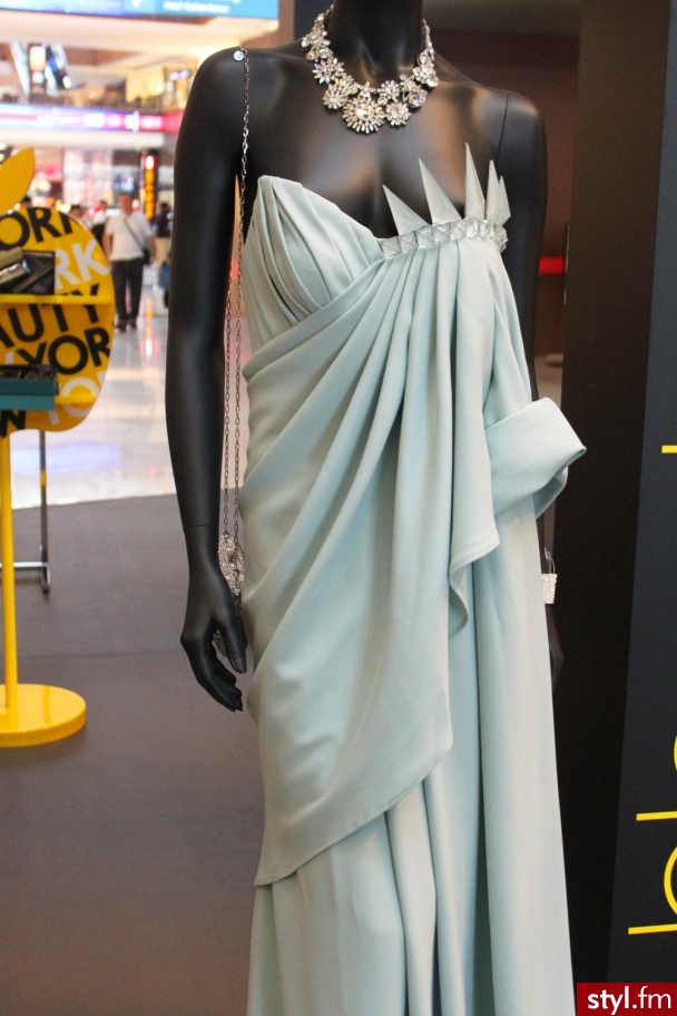 Sukienki Moda