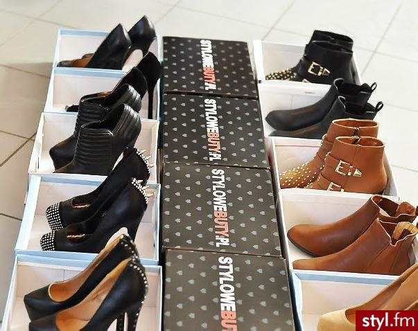 Pozostałe Buty Moda