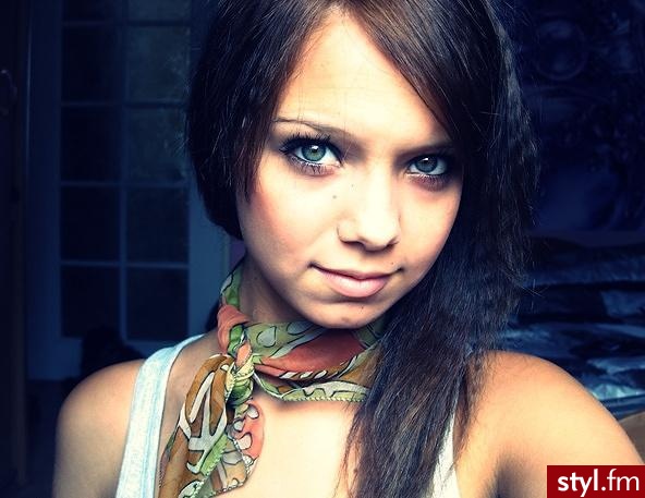 Średnie Fryzury