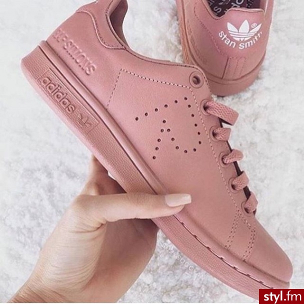 Pozostałe Buty Moda