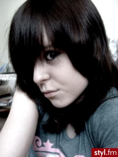 Średnie Fryzury