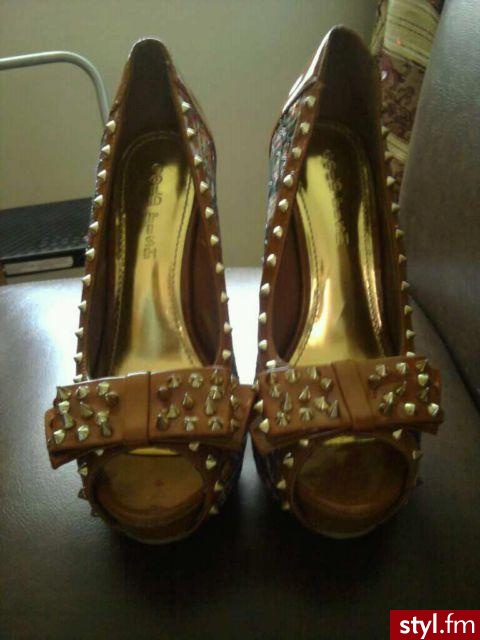 Szpilki Buty Moda