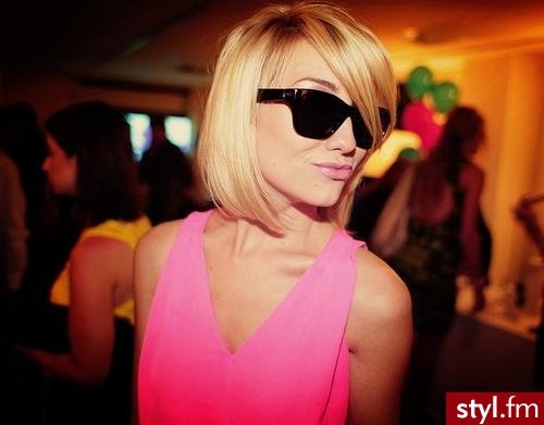 Blond Rozpuszczone Proste Na co dzień Średnie Fryzury