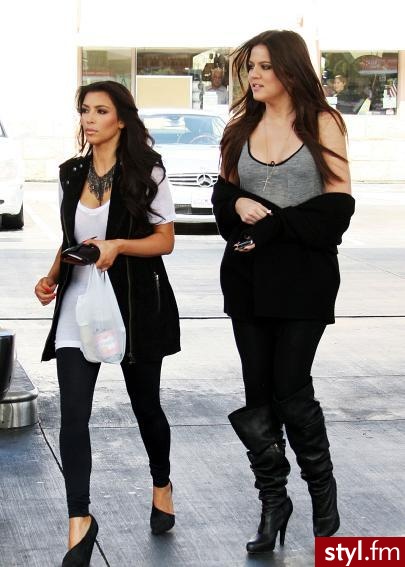 kim & Khloe Kardashian - Moda uliczna Inne Moda