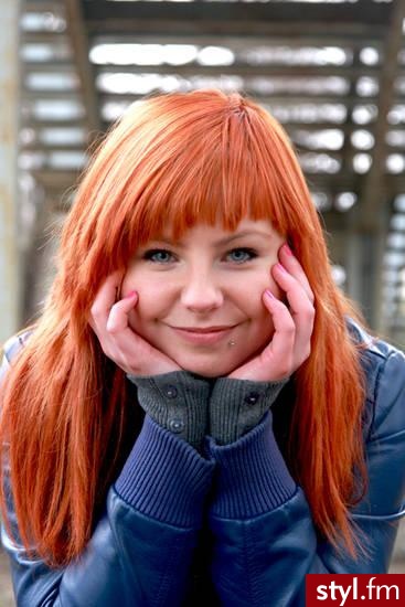 Średnie Fryzury