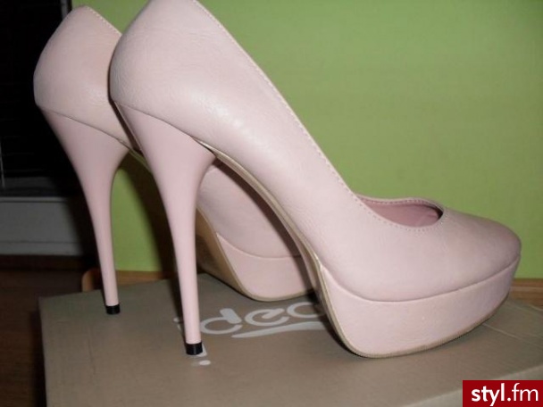 Szpilki Buty Moda