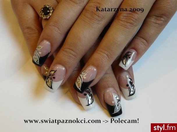 www.swiatpaznokci.com -> Polecam!!! - Paznokcie