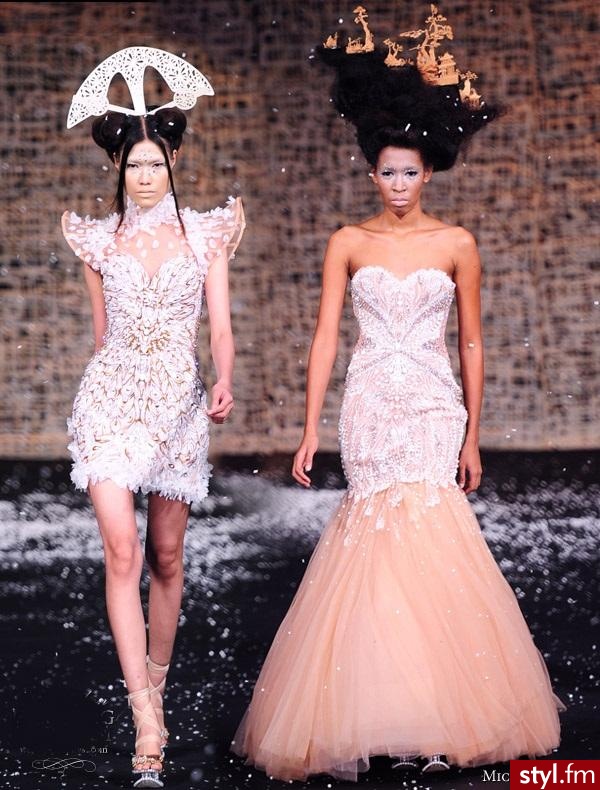 Sukienki Moda