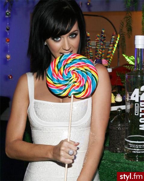 Katy! :) - Średnie Fryzury