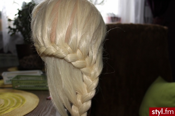 Blond Warkocze Proste Wieczorowe Długie Fryzury