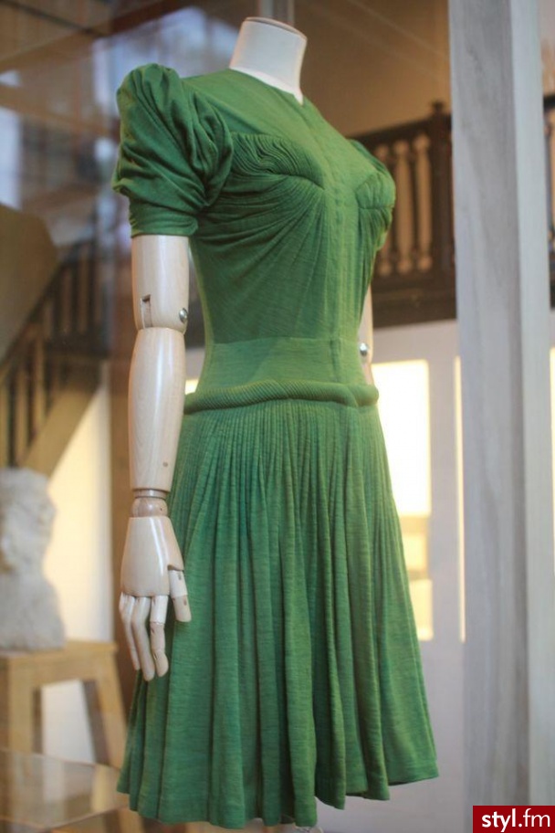 Sukienki Moda