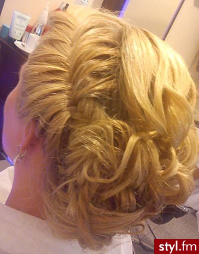 Blond Upięcie Kręcone Ślubne Średnie Fryzury
