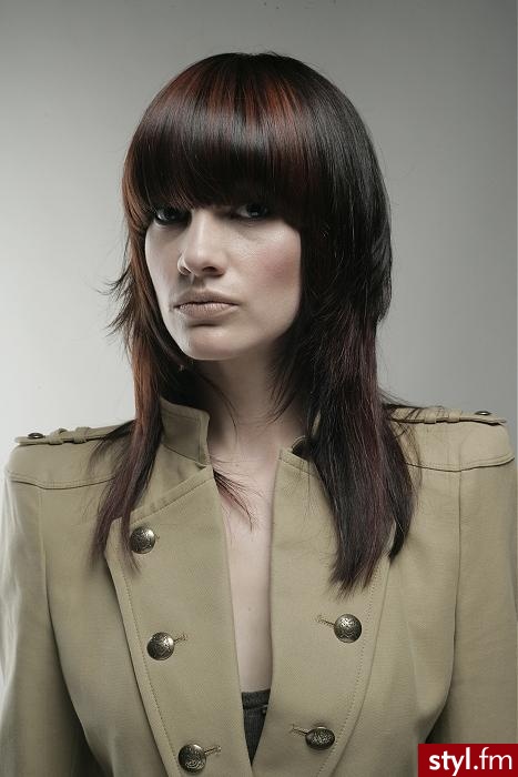 Średnie Fryzury
