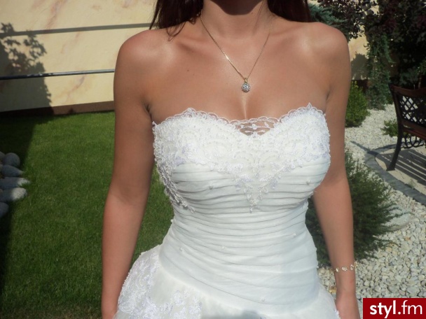 Emmi Mariage. Tak wiem jest z allegro;) - Suknie ślubne Ślub Moda