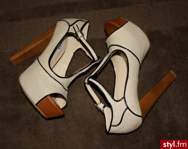 Pozostałe Buty Moda