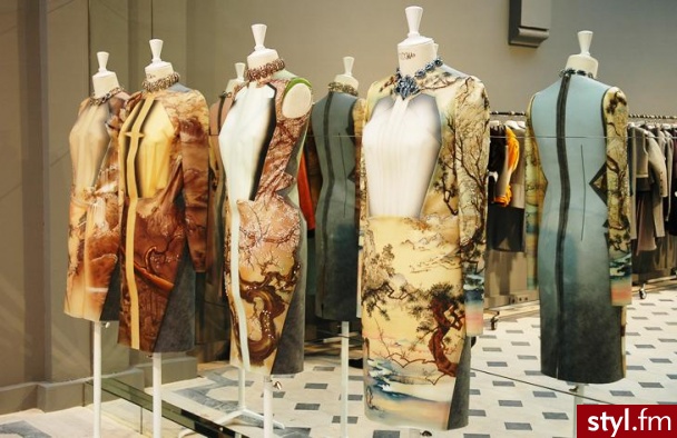 Sukienki Moda