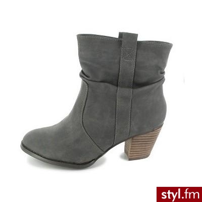 Boots femme à talons - Chaussures Camaieu - Pret a porter fé... - Polyvore. Pobrano ze strony: http://www.polyvore.com/boots_femme_talons_chaussures_camaieu/thing?id=21754123 - Pozostałe Buty Moda
