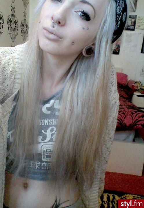 Blond Punk Rock Alternatywne Długie Fryzury
