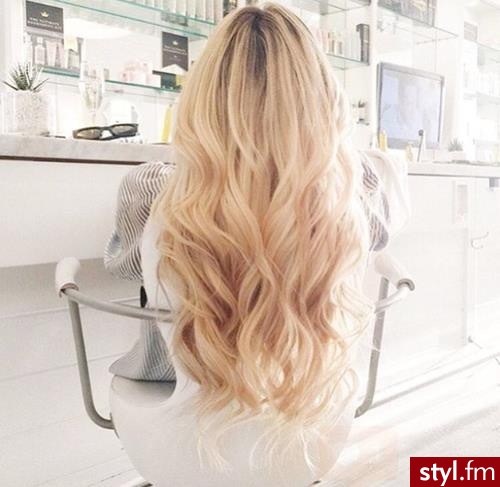 Blond Rozpuszczone Kręcone Na co dzień Długie Fryzury