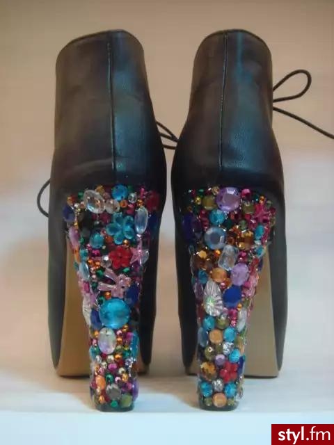 Pozostałe Buty Moda