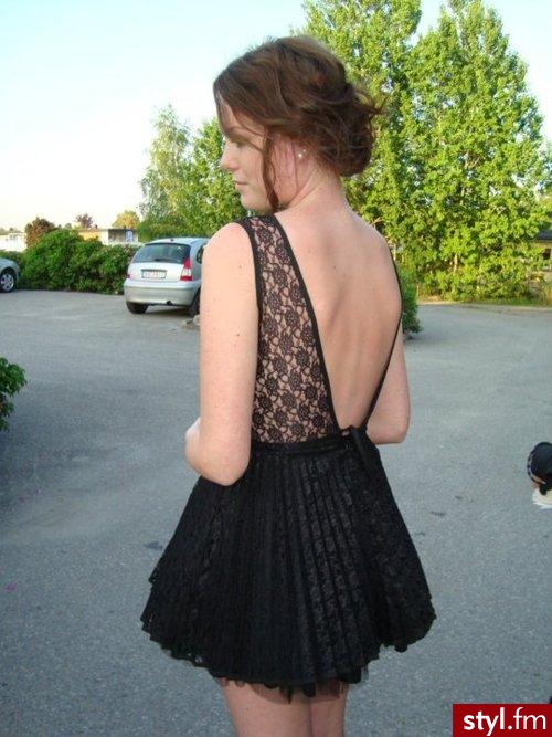 Sukienki Moda