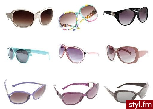 Okulary. W zestawie: ecru H&M ok. 10,50 zł; kolorowe H&M ok. 86 zł; czarne H&M ok. 17 zł; turkusowe Mango 39 zł; bladoróżowe Mango 39 zł; beżowe Mango 39 zł; liliowe TopSecret 39,90 zł; fioletowe TopSecret 39,90zł; szare TopSecret 39,90 zł. - Pozostałe Dodatki Moda