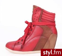 Te oryginalne trampki, na wysokiej koturnie znajdziecie na stronie - ModneNiebo.pl
 - Trampki Buty Moda