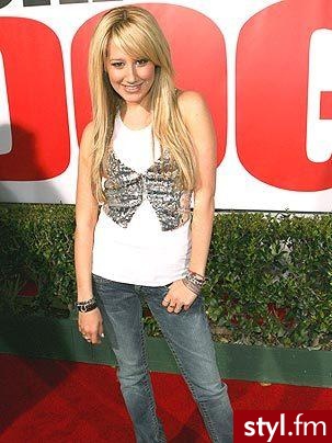 Ashley:):D:* - Długie Fryzury