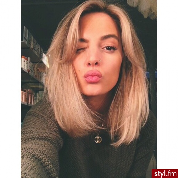 Średnie Fryzury