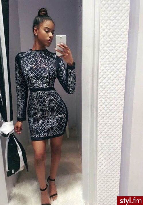 Wieczorowe Sukienki Moda
