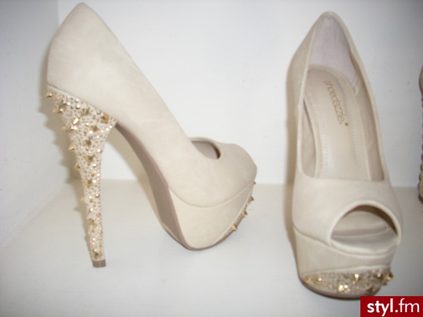 Szpilki Buty Moda