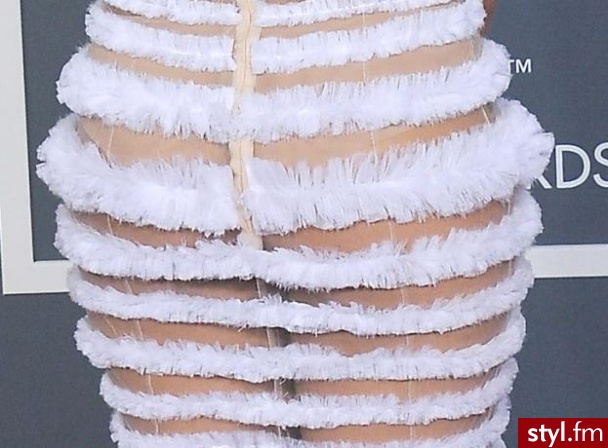 sukienka Rihanny z Grammy 2011 - Pozostałe Ciuchy Moda