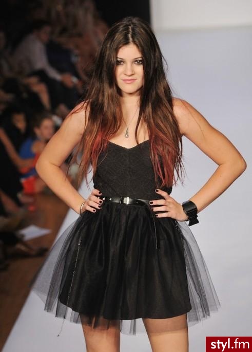 Sukienki Moda