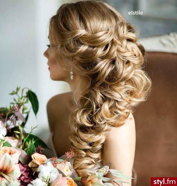 Blond Upięcie Kręcone Ślubne Długie Fryzury