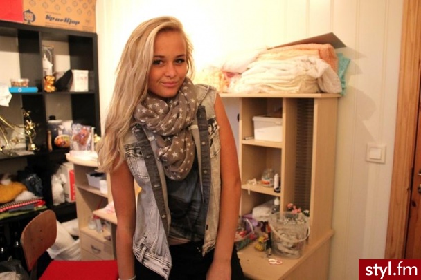 Blond Rozpuszczone Proste Na co dzień Średnie Fryzury