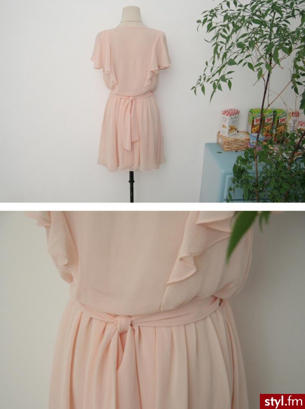 Sukienki Moda
