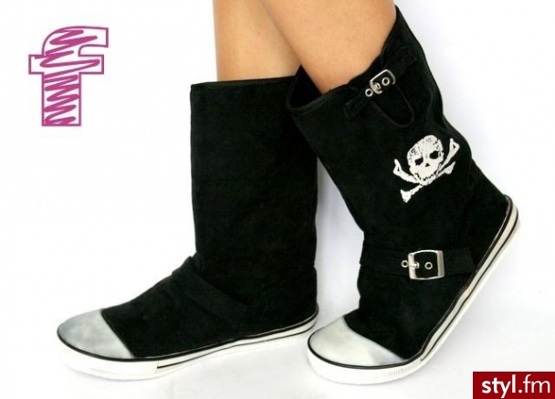 http://allegro.pl/item360208032_buty_fantasy_f4054_black_wysokie_trampki_r_40.html

<--tu mozesz je kupić :)

cena:159.00 - Pozostałe Buty Moda