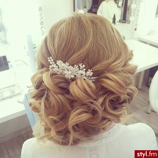 Ślubne Długie Fryzury