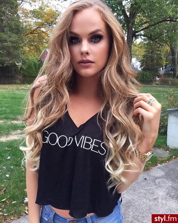 Blond Rozpuszczone Kręcone Na co dzień Długie Fryzury
