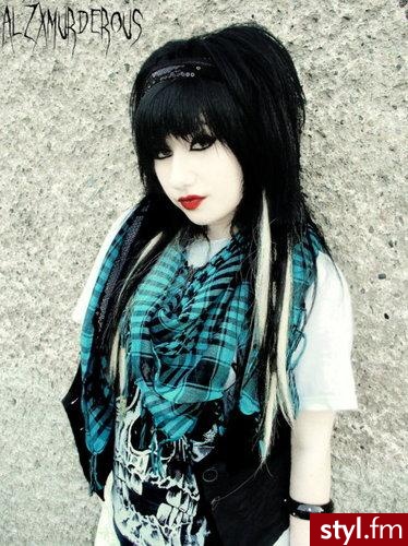 jest w galerii  .? daj link ;] - EMO Alternatywne Średnie Fryzury