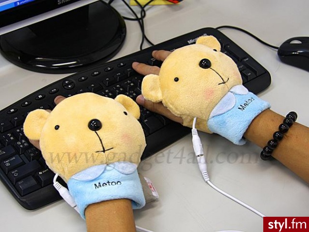 Ocieplacze na łapki - wystarczy podłączyć je pod USB. Cena: $22.50 - Gadżety Inne Moda