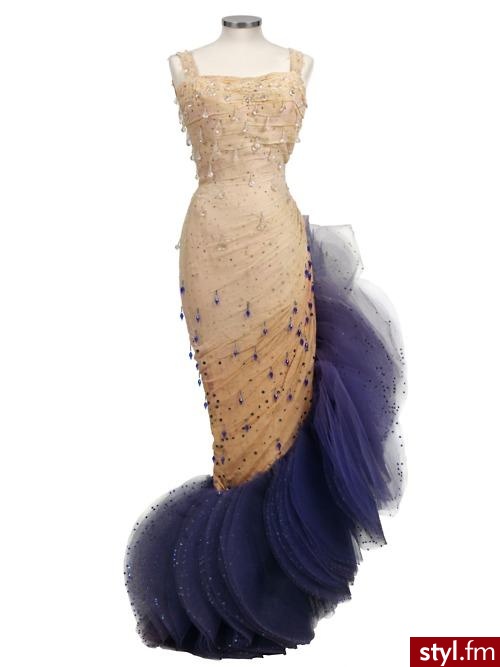 Sukienki Moda