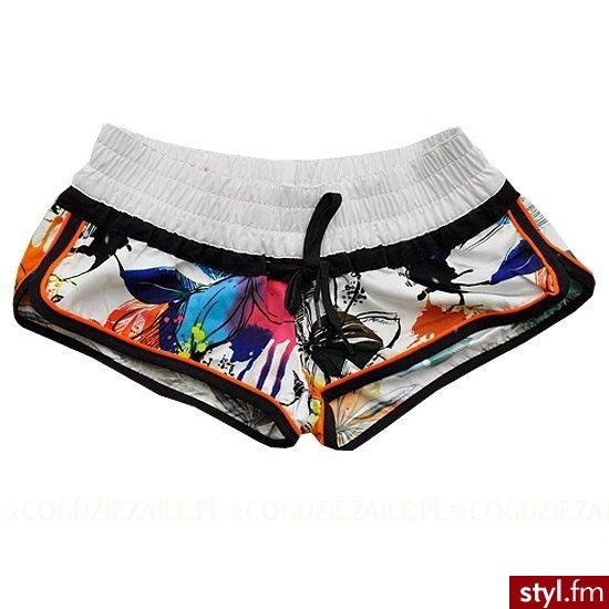 House. Seksowne, dziewczęce miniszorty w sportowym stylu. W nieregularne, barwne nadruki. 35.90,- - Pozostałe Ciuchy Moda