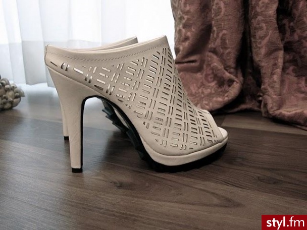 Pozostałe Buty Moda